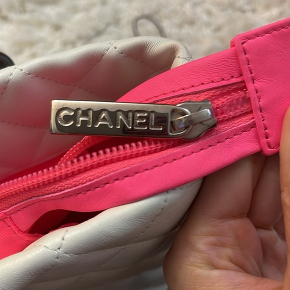 Chanel Ligne Cambon Medium Tote Bag - Picture 12 of 14